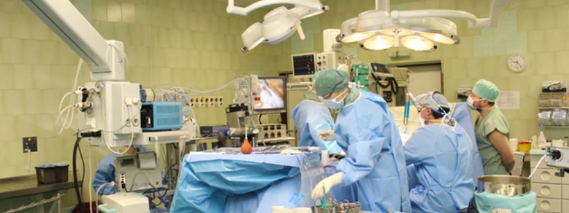 Университетская больница Мотол