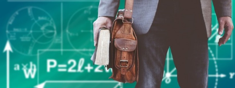 Преподаватель, Университет