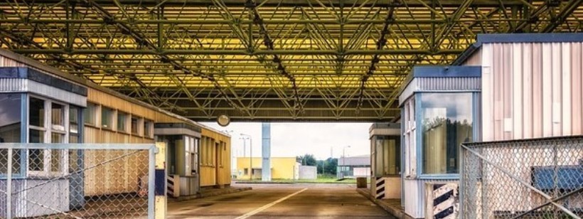 Граница, Пересечение границы