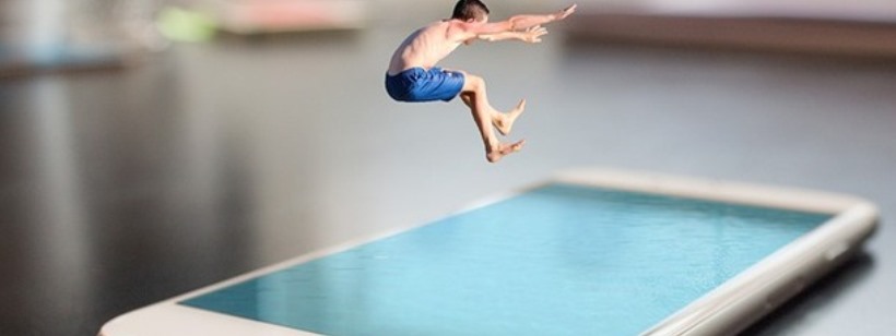 Бассейн, Мобильный телефон