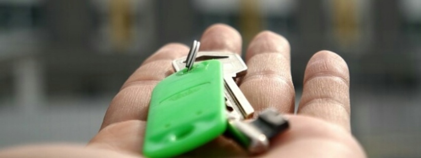 Недвижимость, Агент по недвижимости