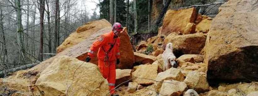 Линдава, Пещера