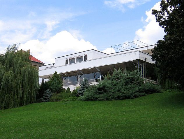 Функционалистская вилла Тугендхат с 1928 г.